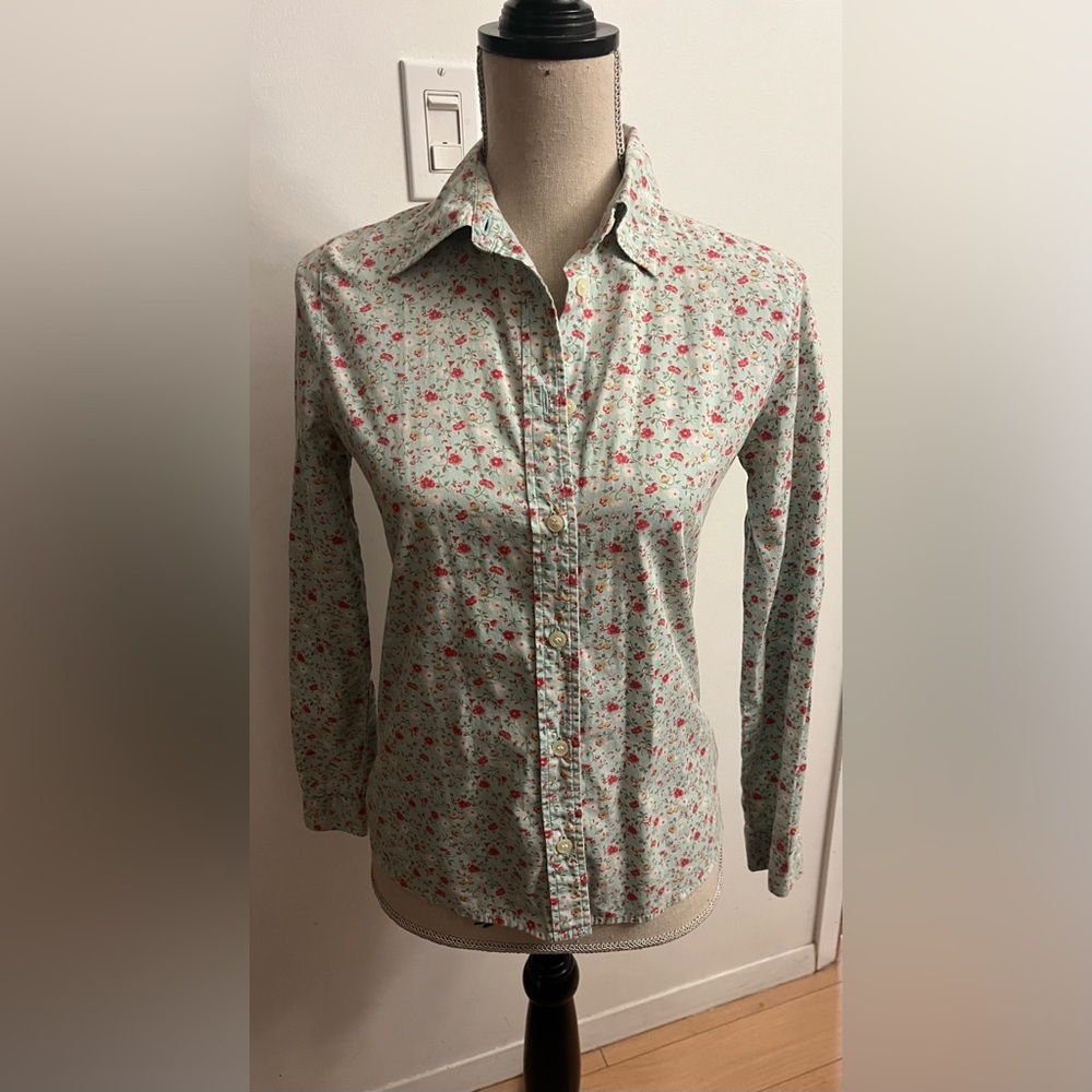 Women’s Floral Button-Up Long Sleeve Blouse Small